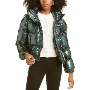 NWT Noize Womens Karlie Metallic Puffer
Jacket